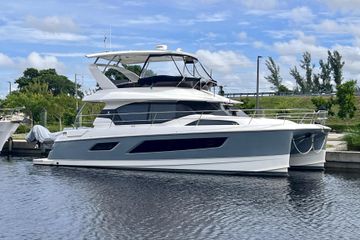 2019 Aquila 44 Yacht