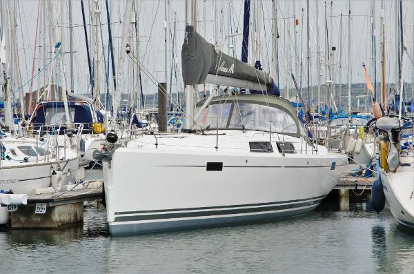 Hanse 385