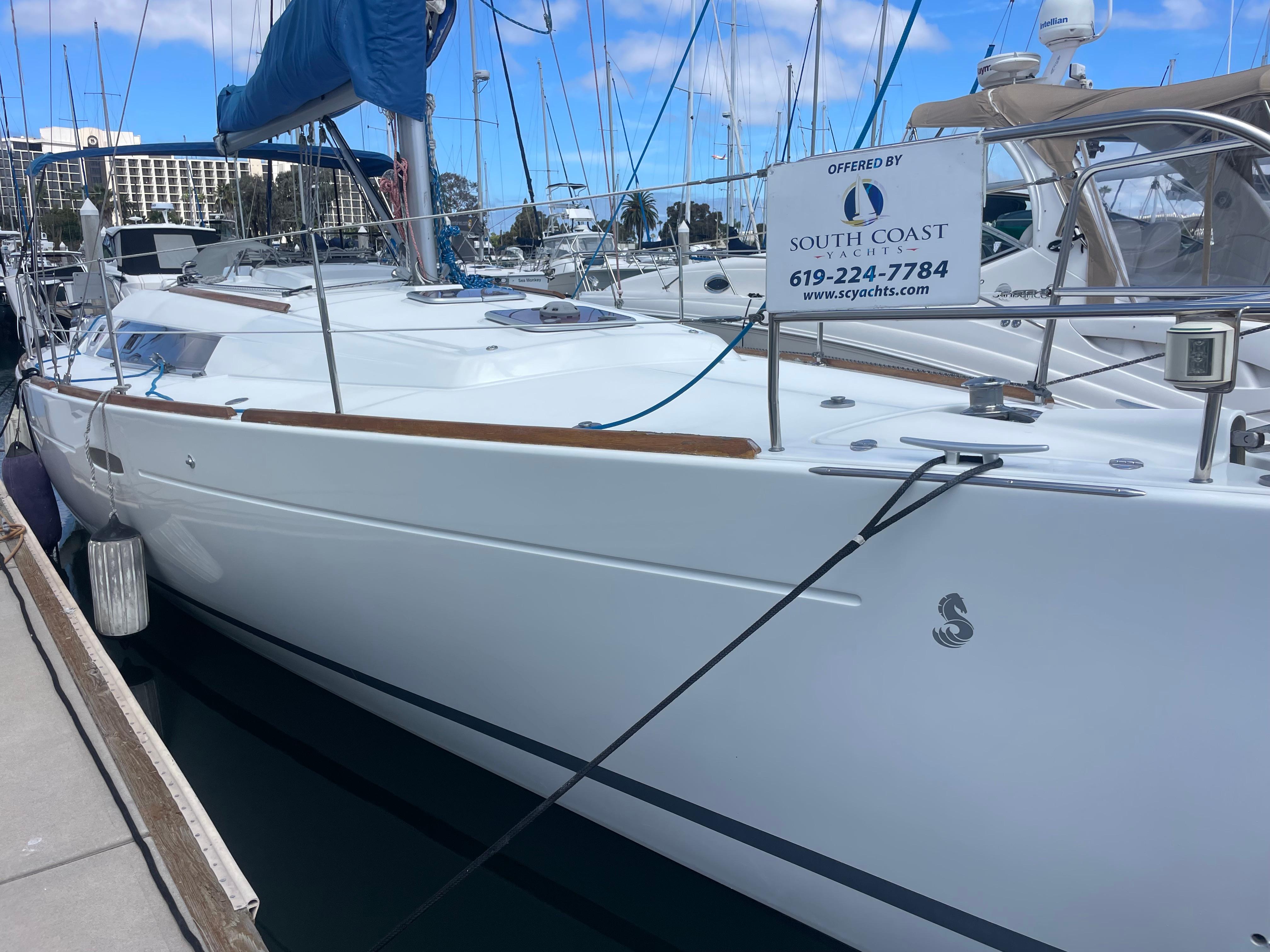 2010 Beneteau Oceanis 37