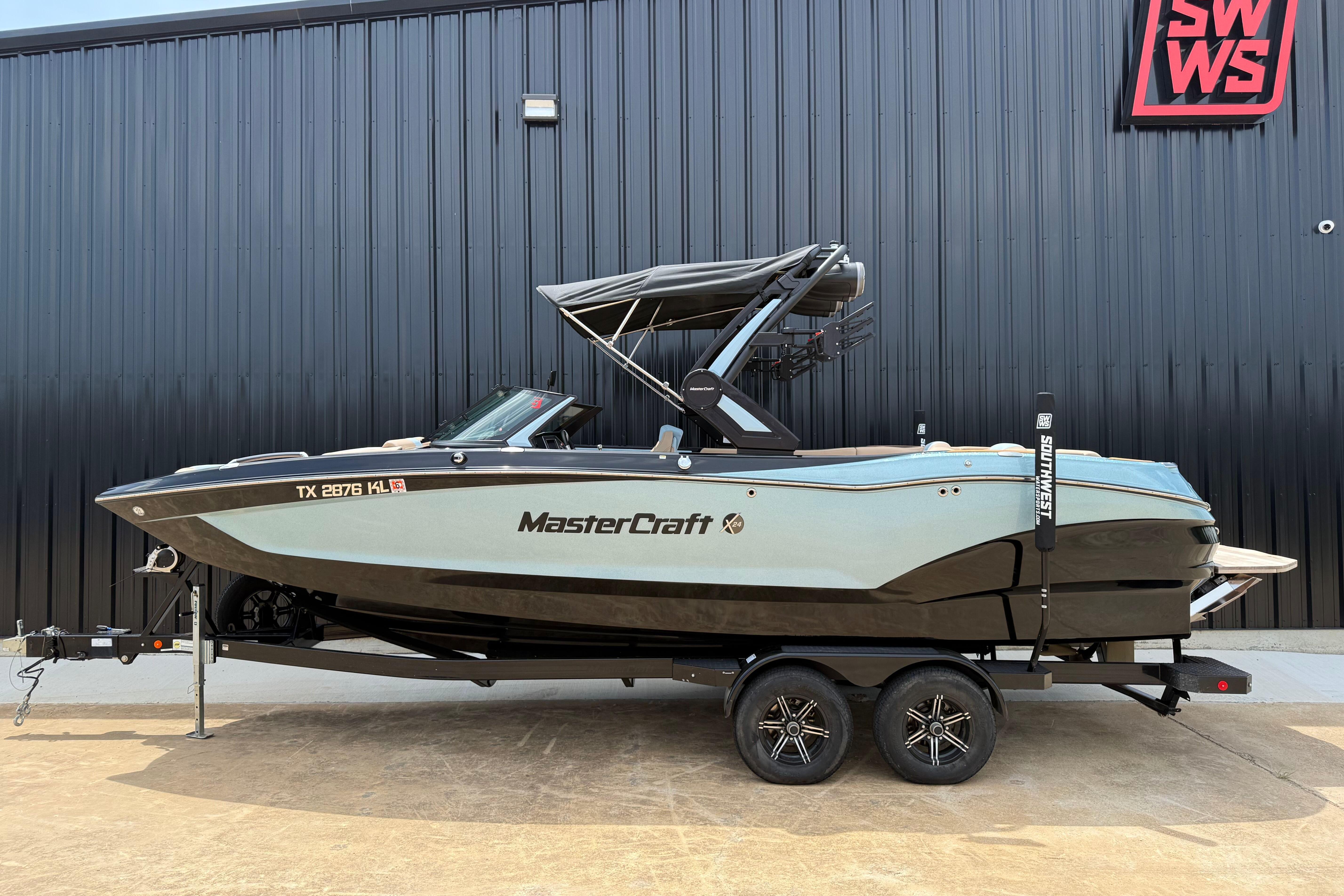 2022 MasterCraft X24