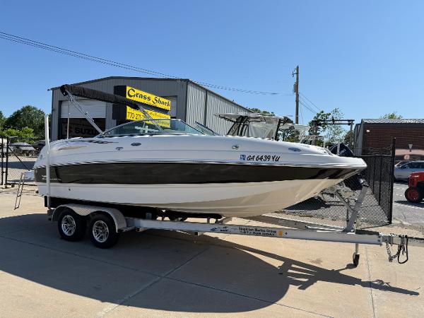 2004 Chaparral Sunesta 236