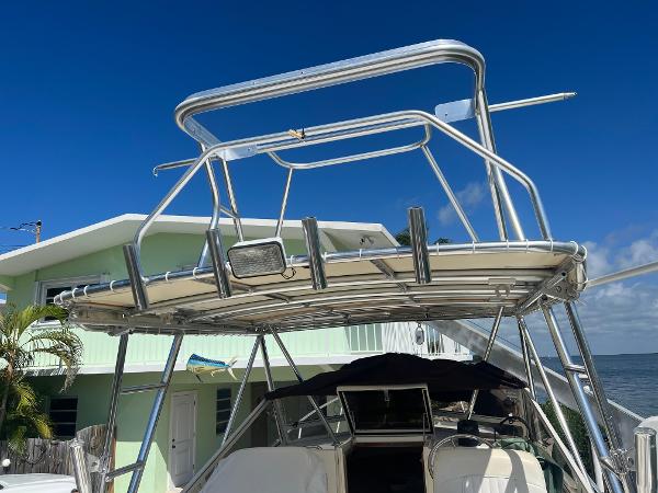1986 Mako 258 Cuddy