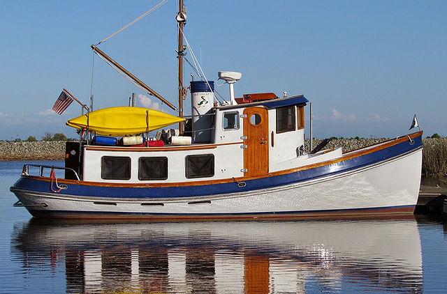 1987 Lord Nelson Victory Tug 37