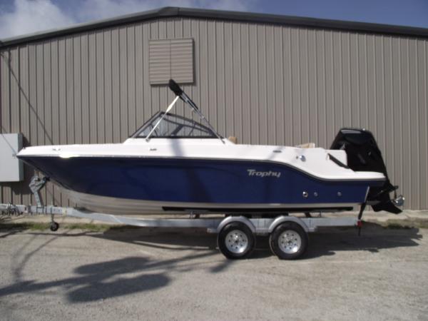 2025 Bayliner Trophy T22SC