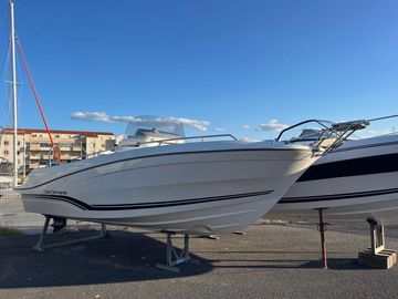 2024 Jeanneau CAP CAMARAT 7.5 CC SERIE 3