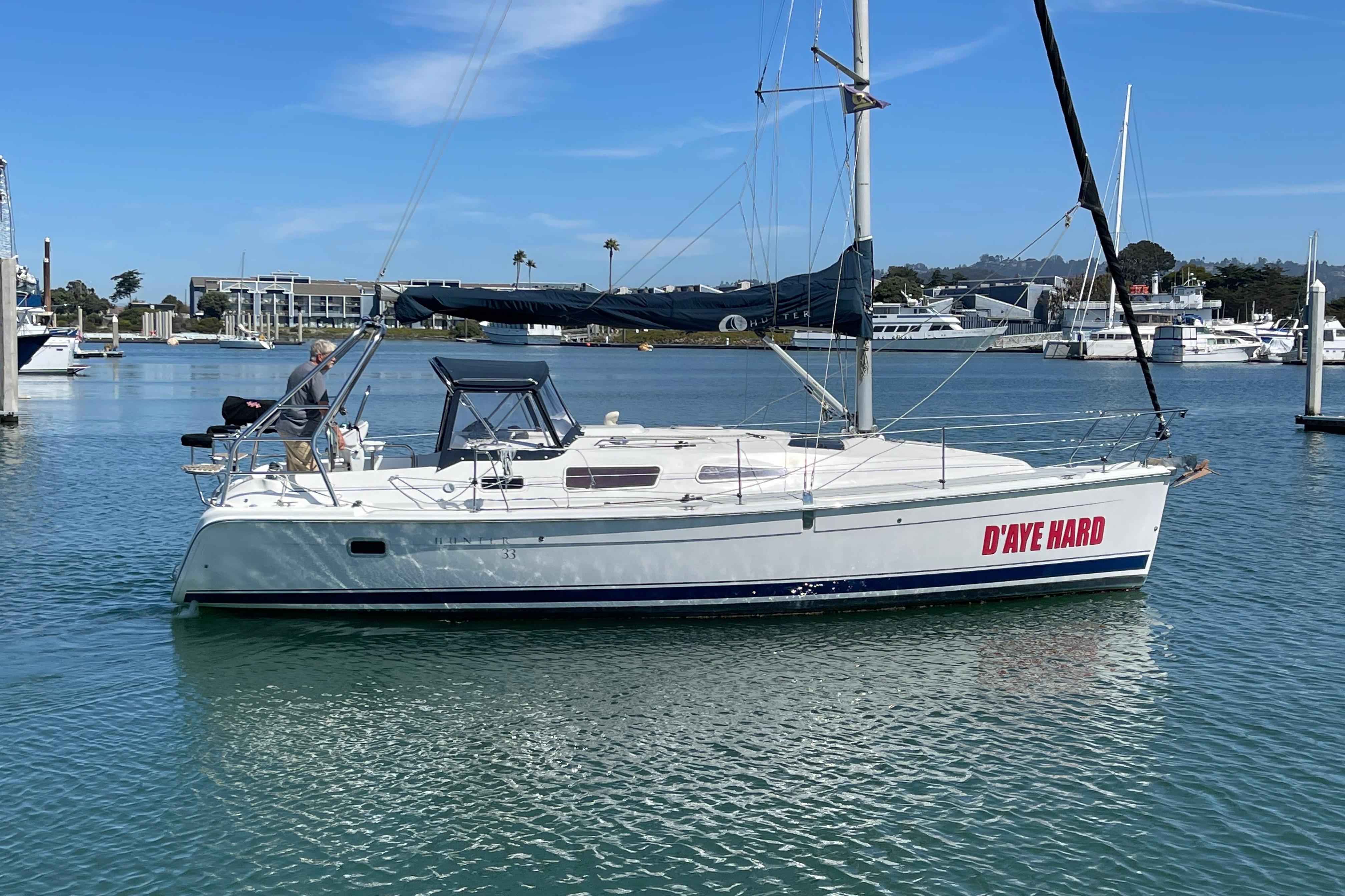 2004 Hunter 33-2