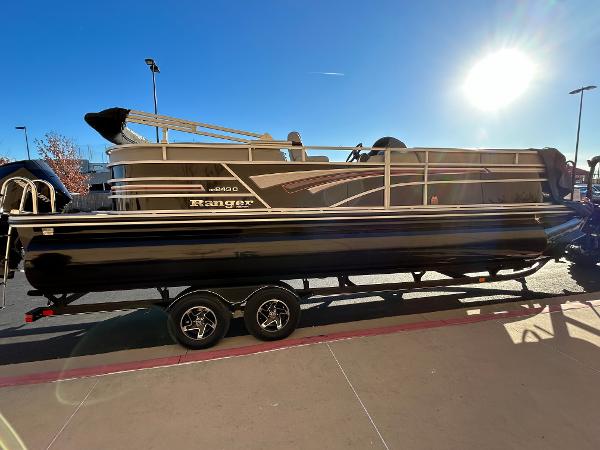 2023 Ranger Reata 243C