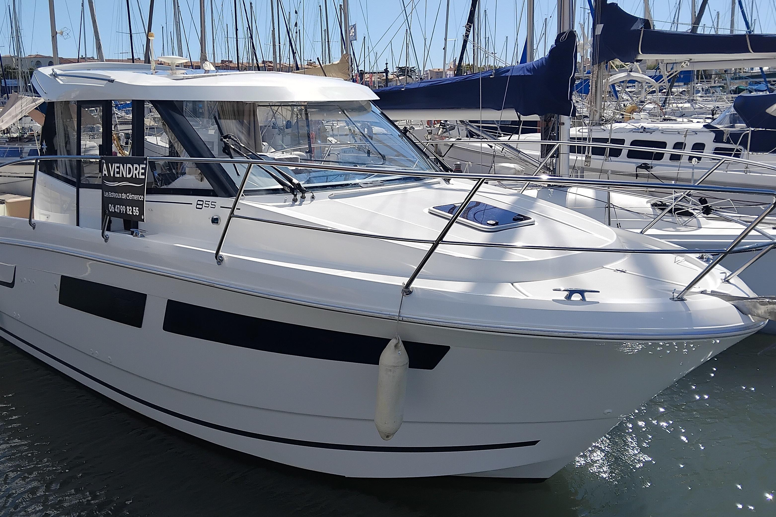 2012 Jeanneau Merry Fisher 855