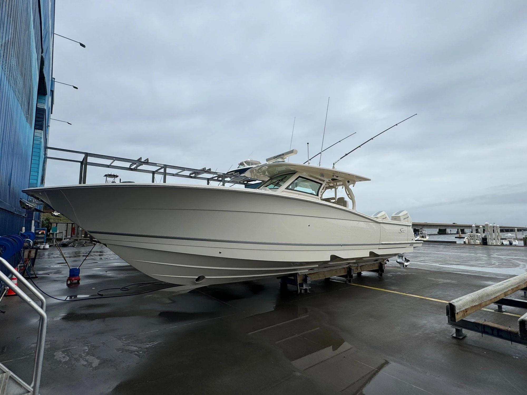 2024 Scout 400 LXF