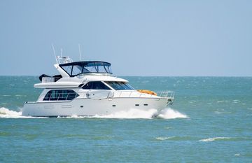 2000 Bayliner 5788 Pilot House Motoryacht