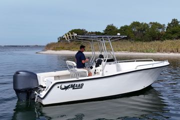 2008 Mako 212 Center Console
