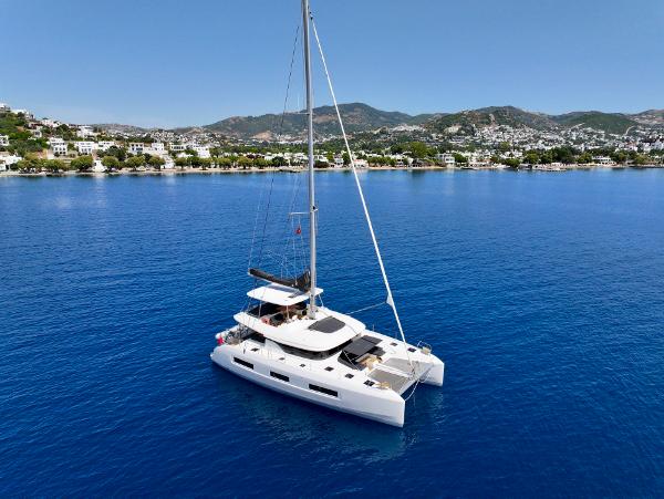 Lagoon 55