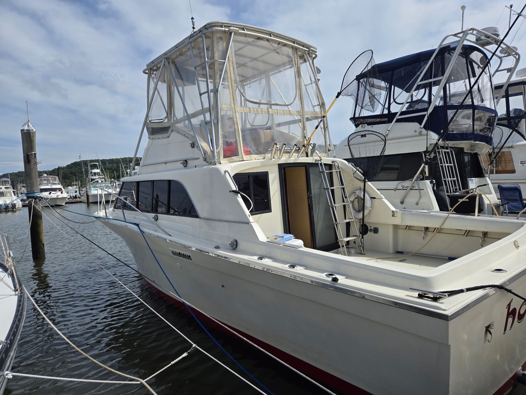 1980 Silverton Cabin Crusier