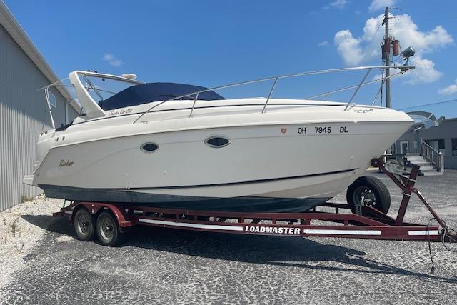2003 Rinker Fiesta Vee 270
