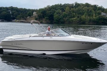 2008 Regal 2700 Bowrider