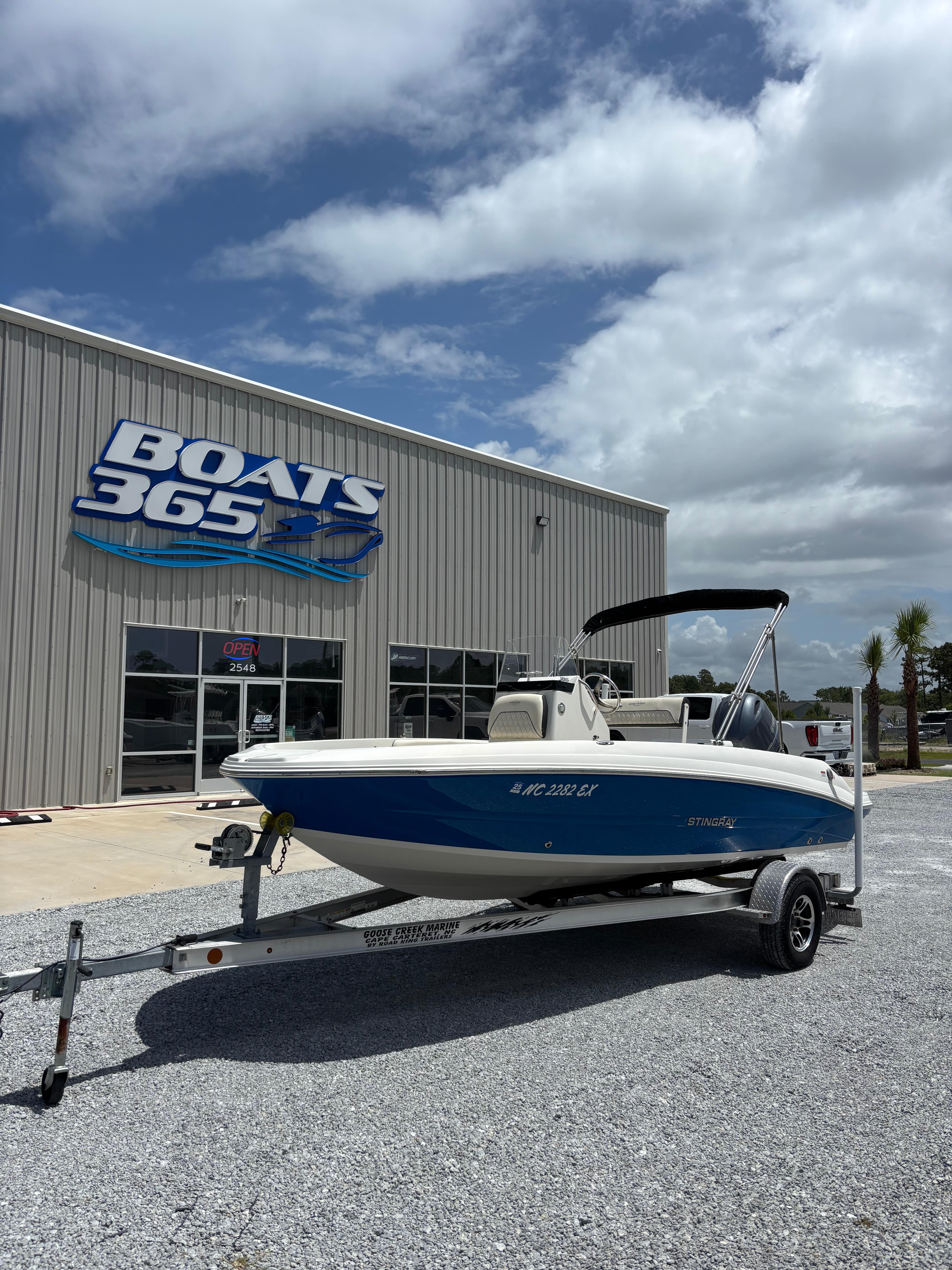 2022 Stingray 186 CC