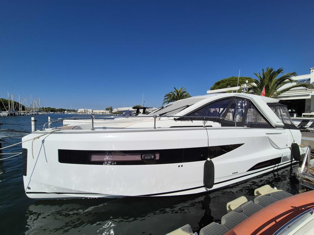 2024 Jeanneau DB 37