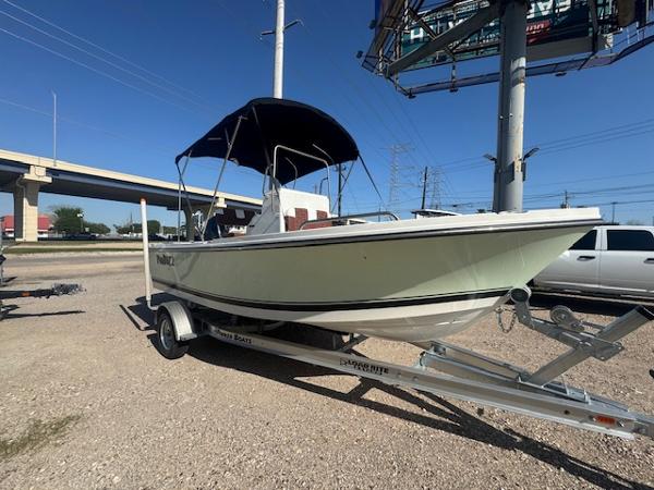 2025 Parker 18SE Center Console
