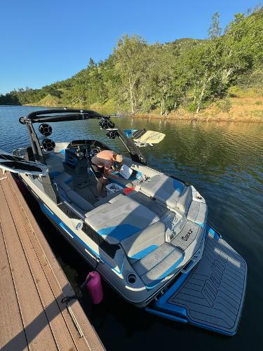 2017 Malibu Wakesetter 22 MXZ
