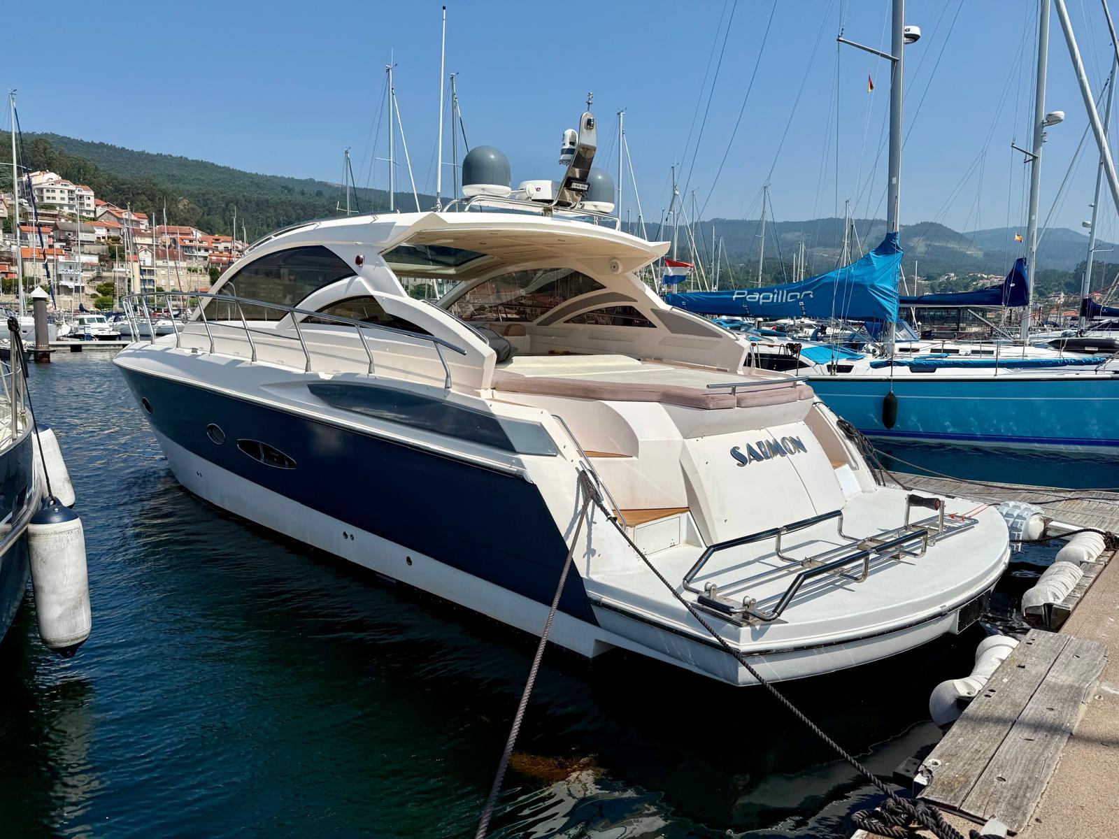 2010 Mano Marine 42.50