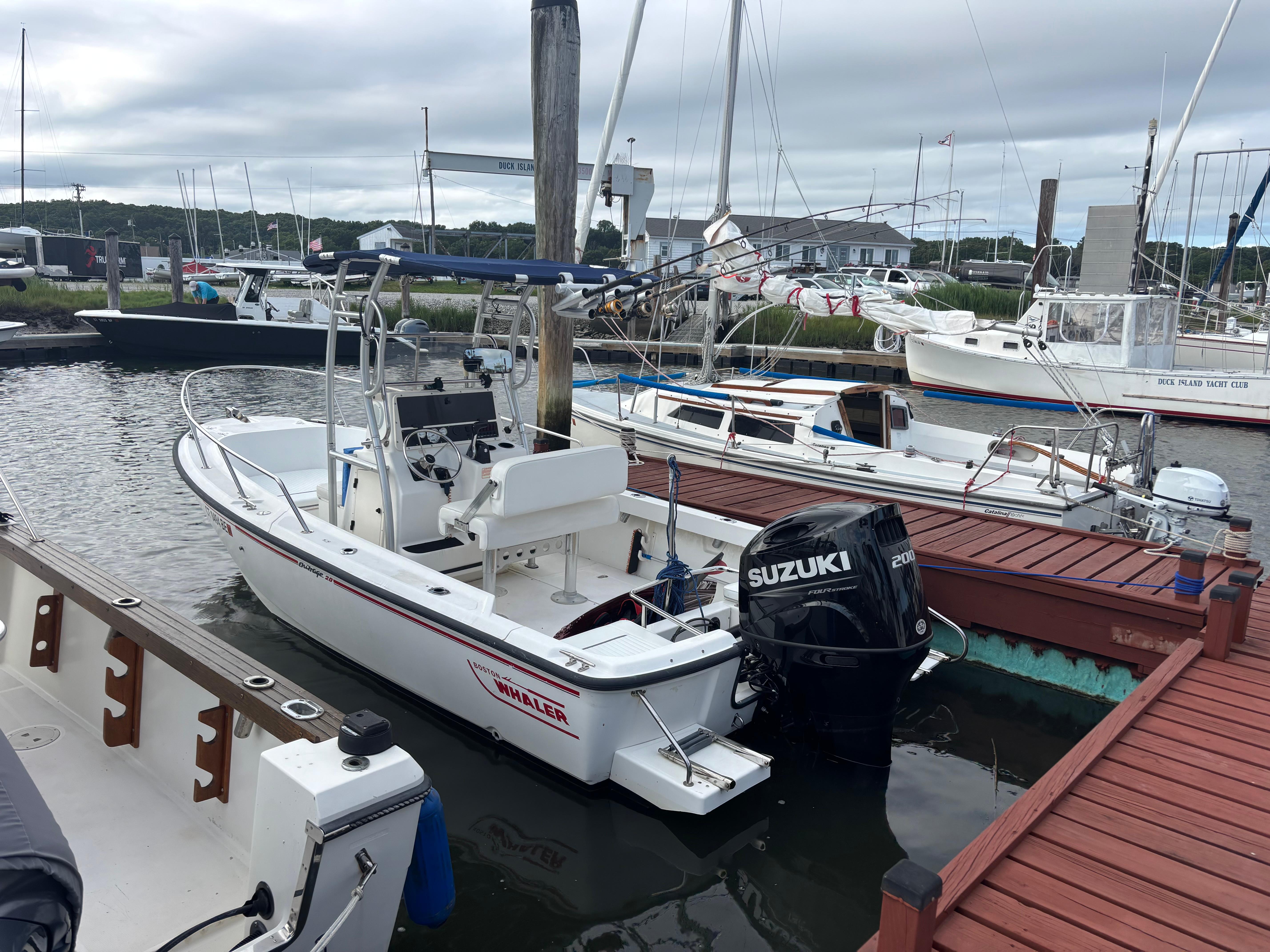1999 Boston Whaler Outrage
