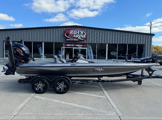 Skeeter ZXR21