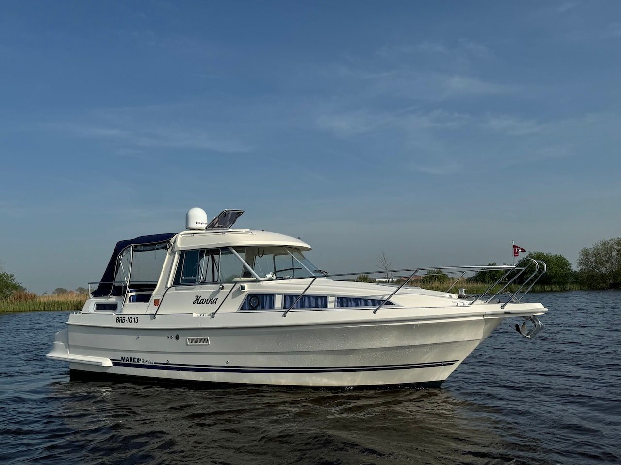 1996 Marex 280 Holiday