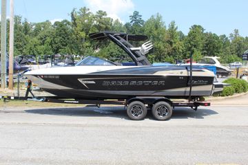 2015 Malibu Wakesetter 23 LSV