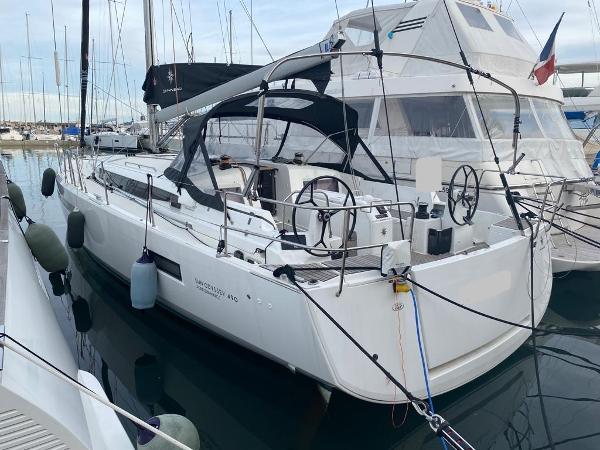 2022 Jeanneau Sun Odyssey 490
