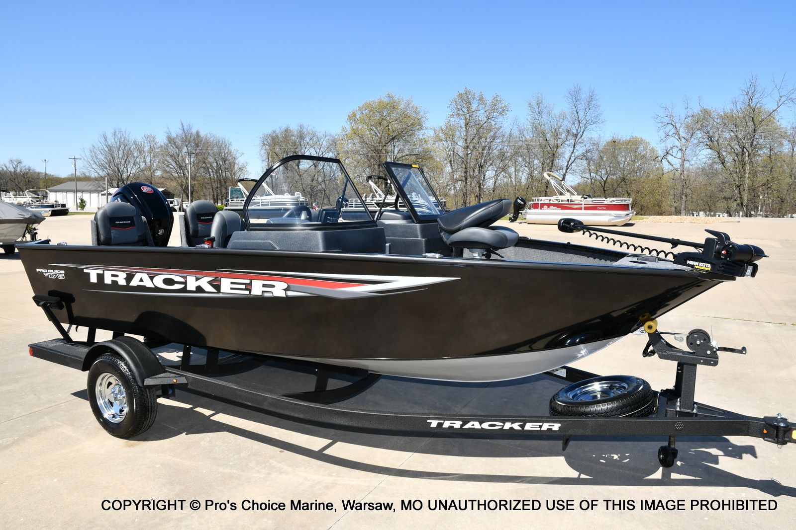 2026 Tracker Pro Guide V-175 Combo