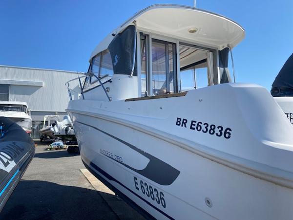 2011 Beneteau Antares 7.80 HB
