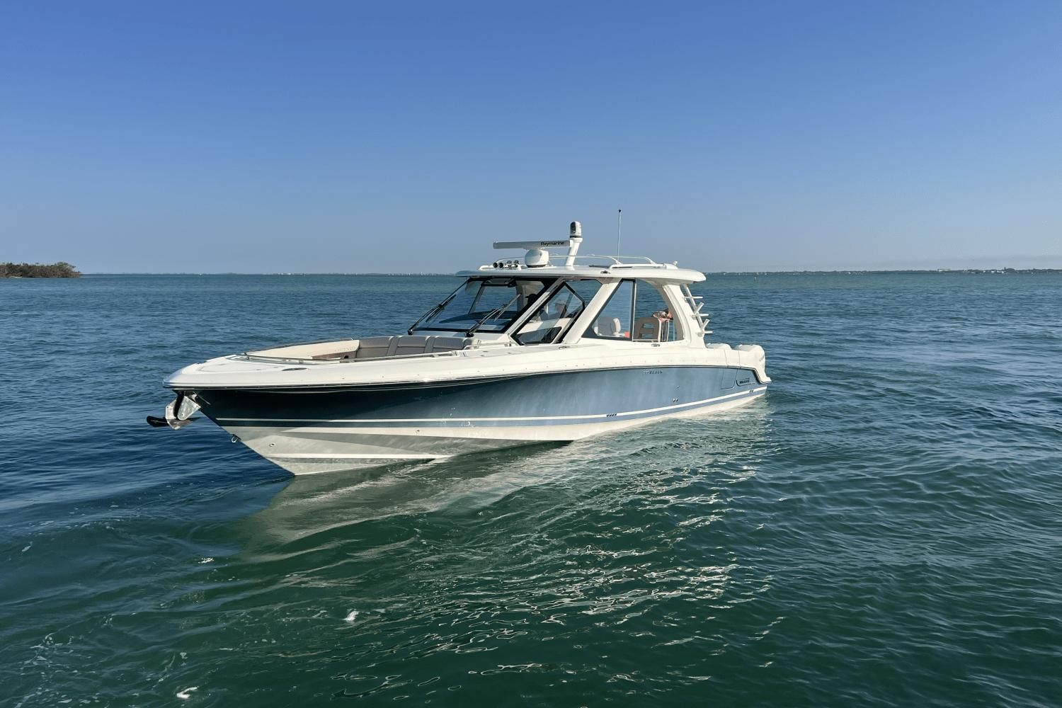 2020 Boston Whaler 380 Realm