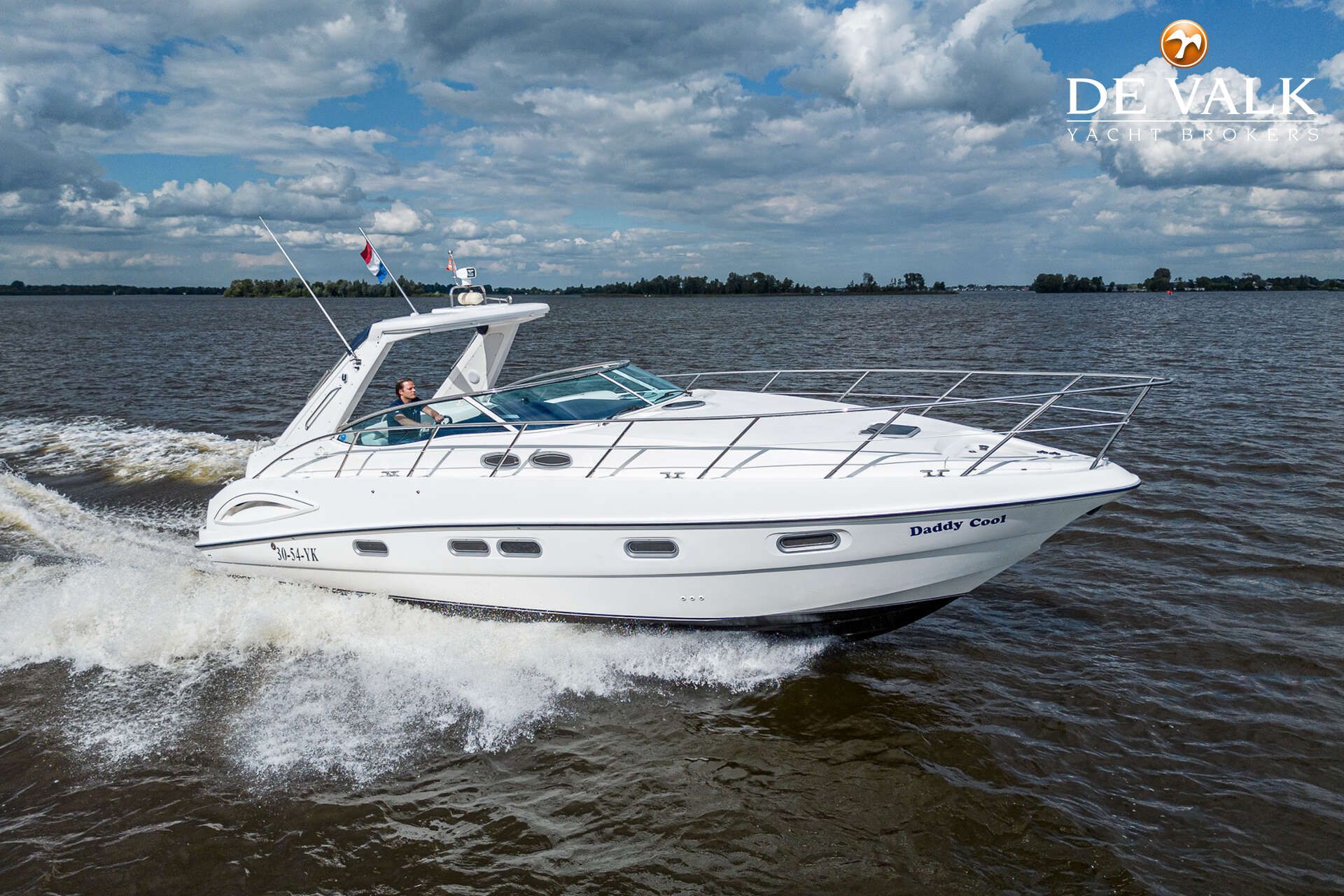 2004 Sealine S38