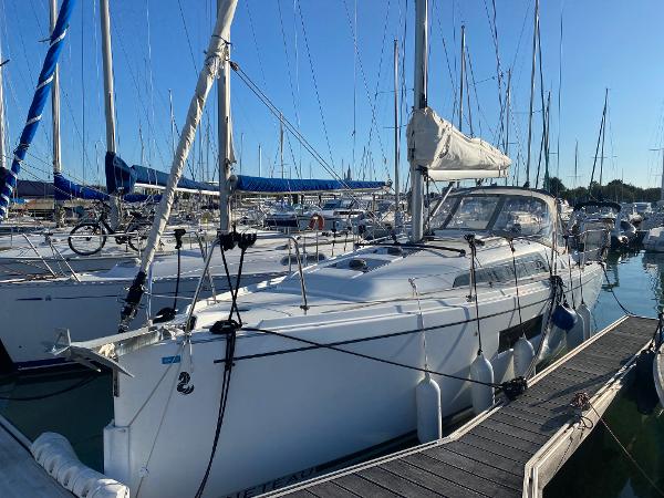2020 Beneteau Oceanis 30.1
