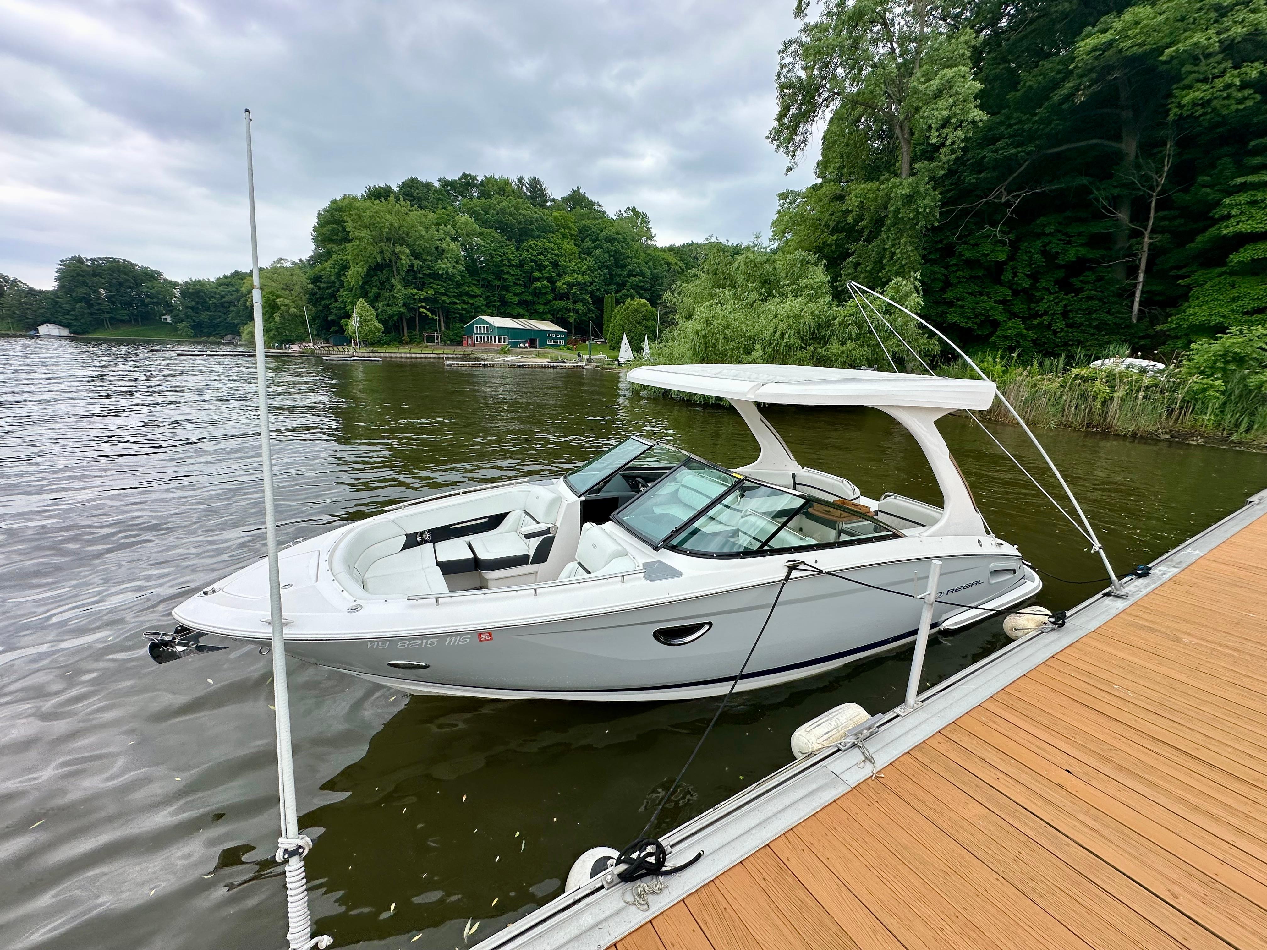 2023 Regal 2800 Bowrider