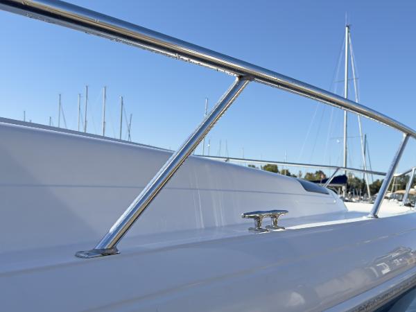 2014 Intrepid 475 Sport Yacht
