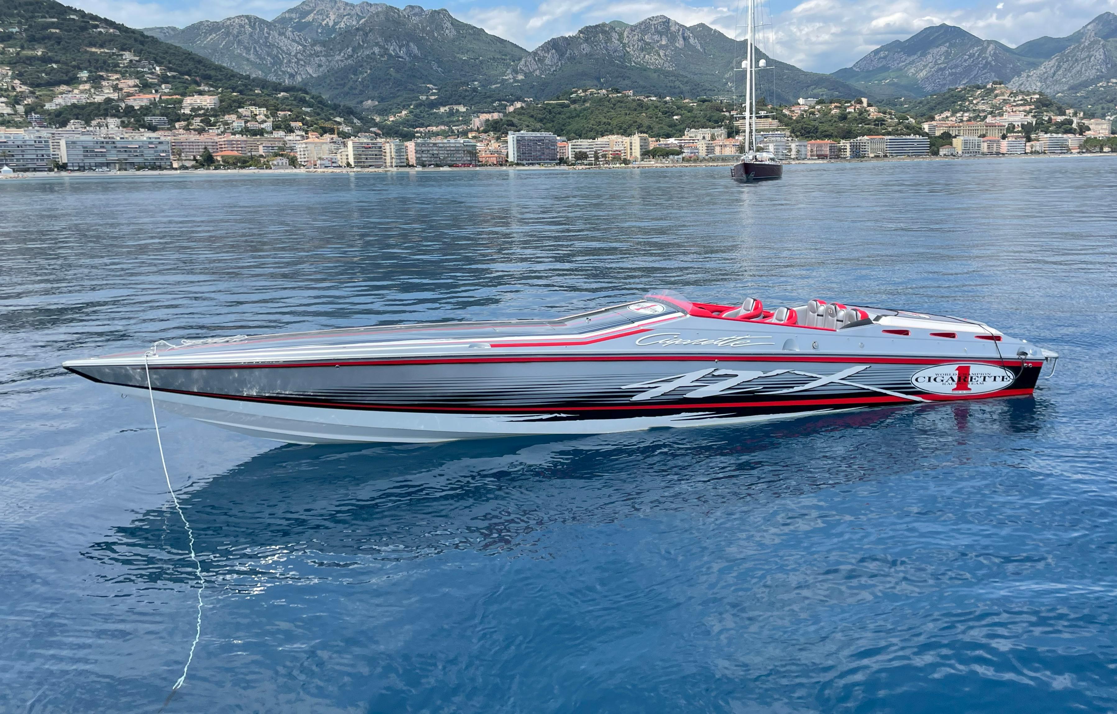 2009 Cigarette 42' X