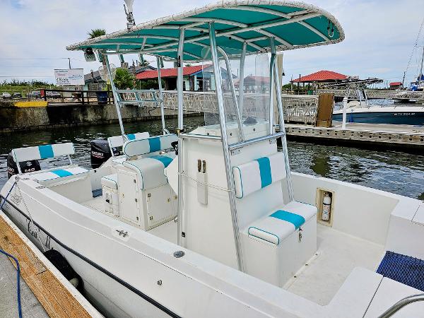1996 Catamaran 250 Ocean Star Center Console