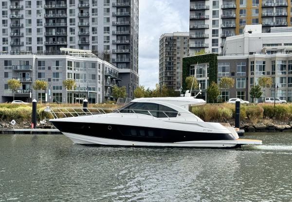 2014 Cruisers Yachts 45 Cantius