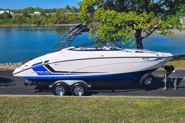 2018 Yamaha Boats AR240
