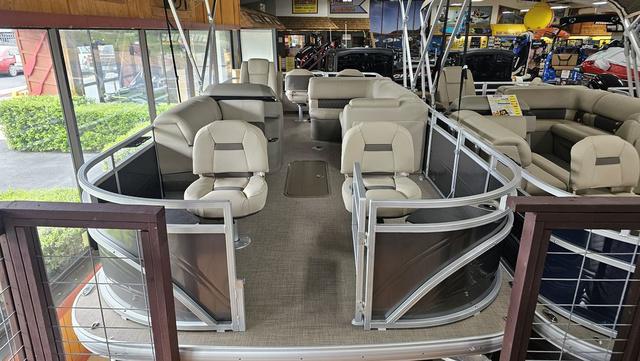 2025 Sun Tracker Fishin' Barge 22 XP3