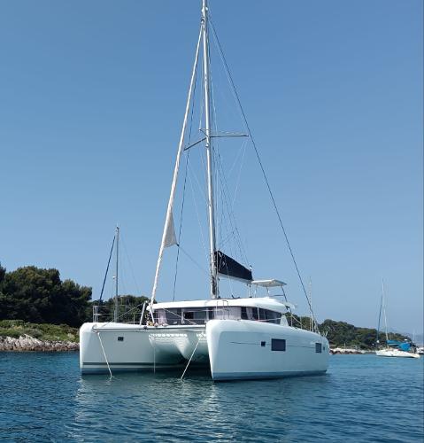 2016 Lagoon 42