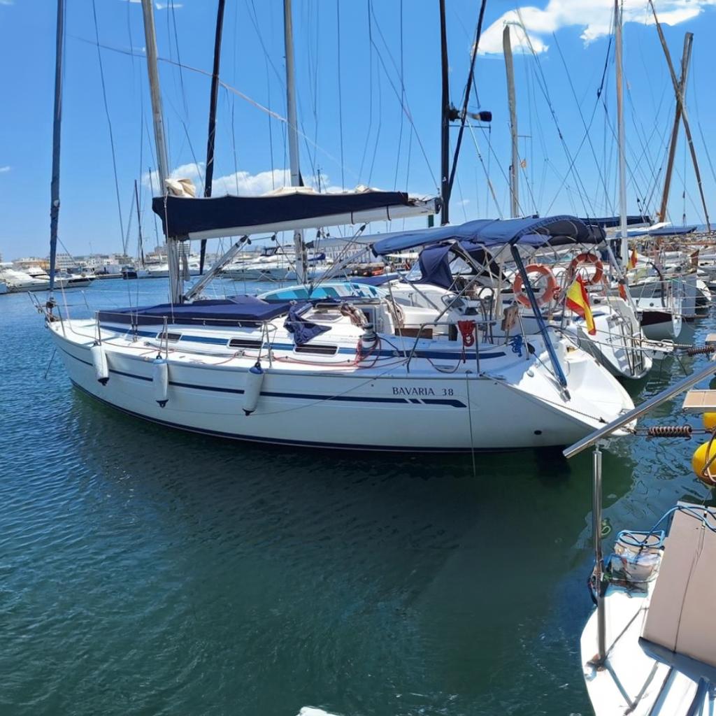 2004 Bavaria 38 Cruiser