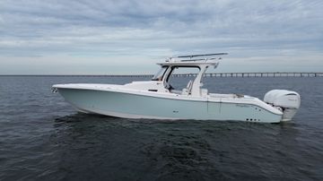 2022 Edgewater 370CC