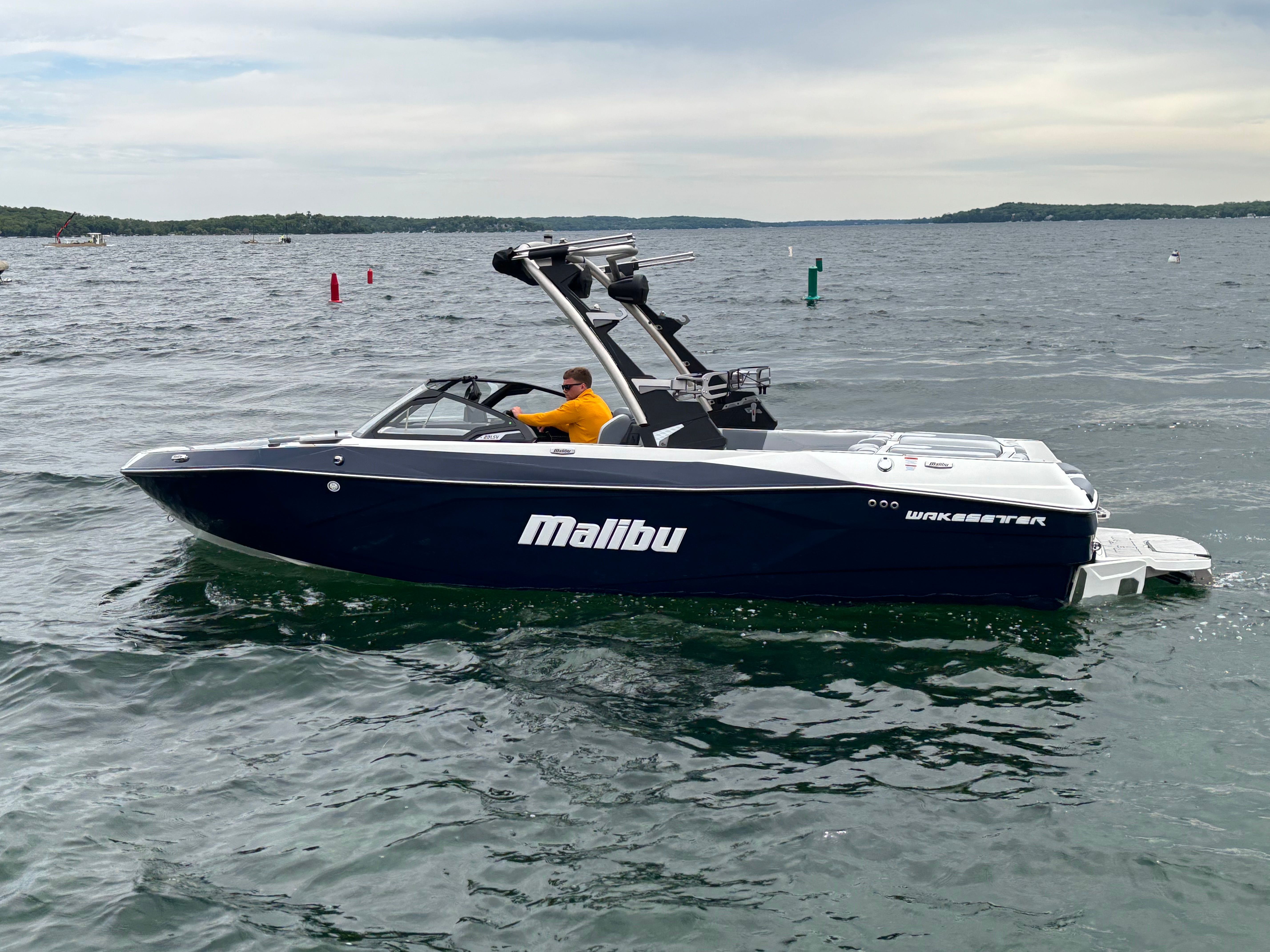 Malibu Wakesetter 23 LSV