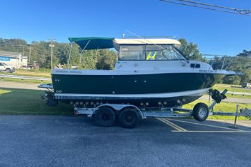 2004 Trophy 2359 Hardtop