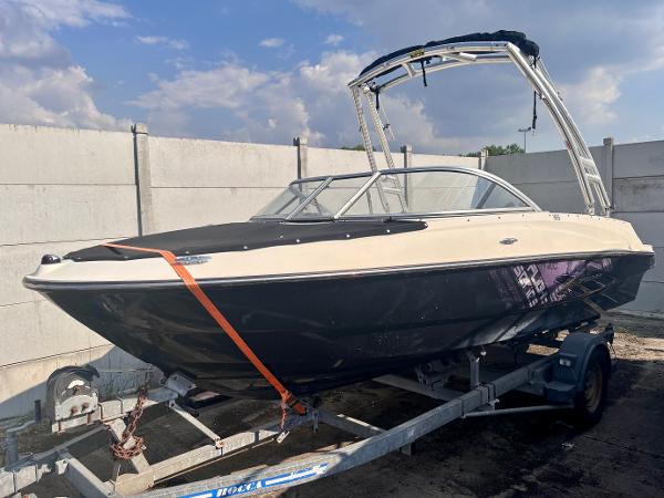 2016 Bayliner 185 Bowrider