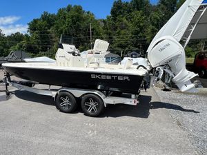 Skeeter SX221