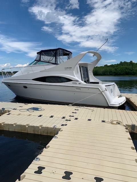 1998 Carver 350 Mariner