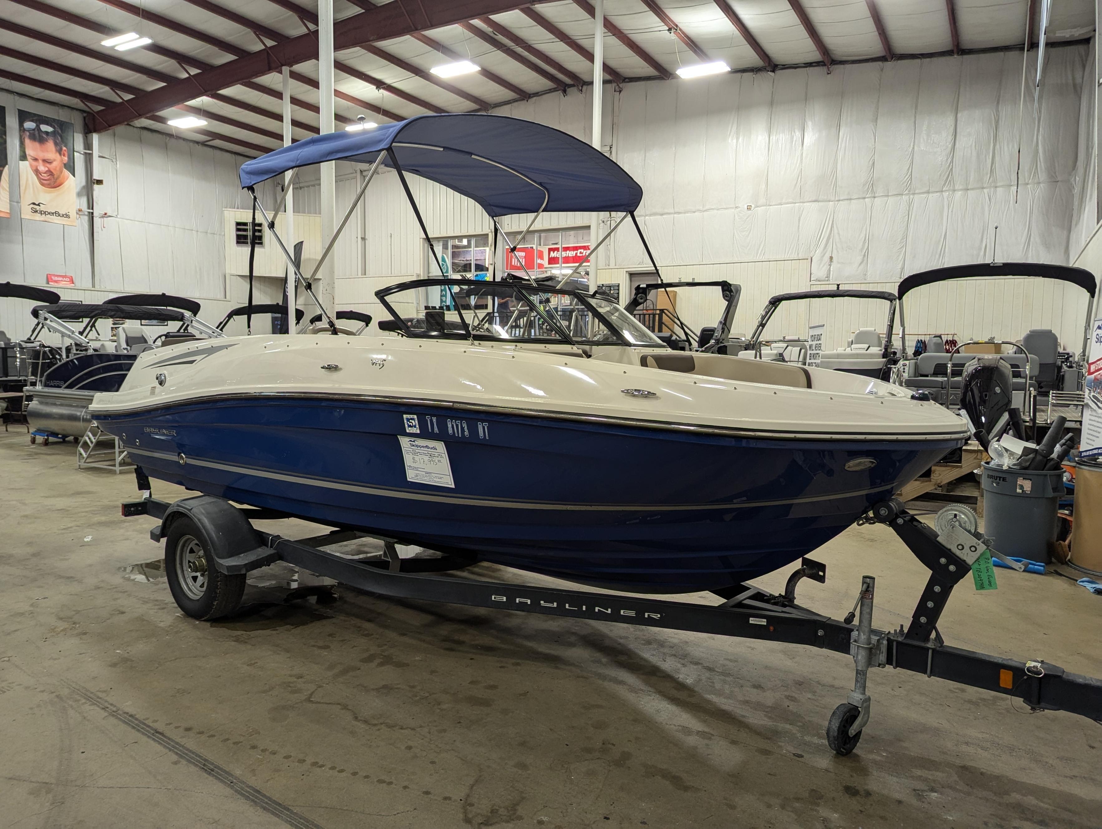 2017 Bayliner VR5
